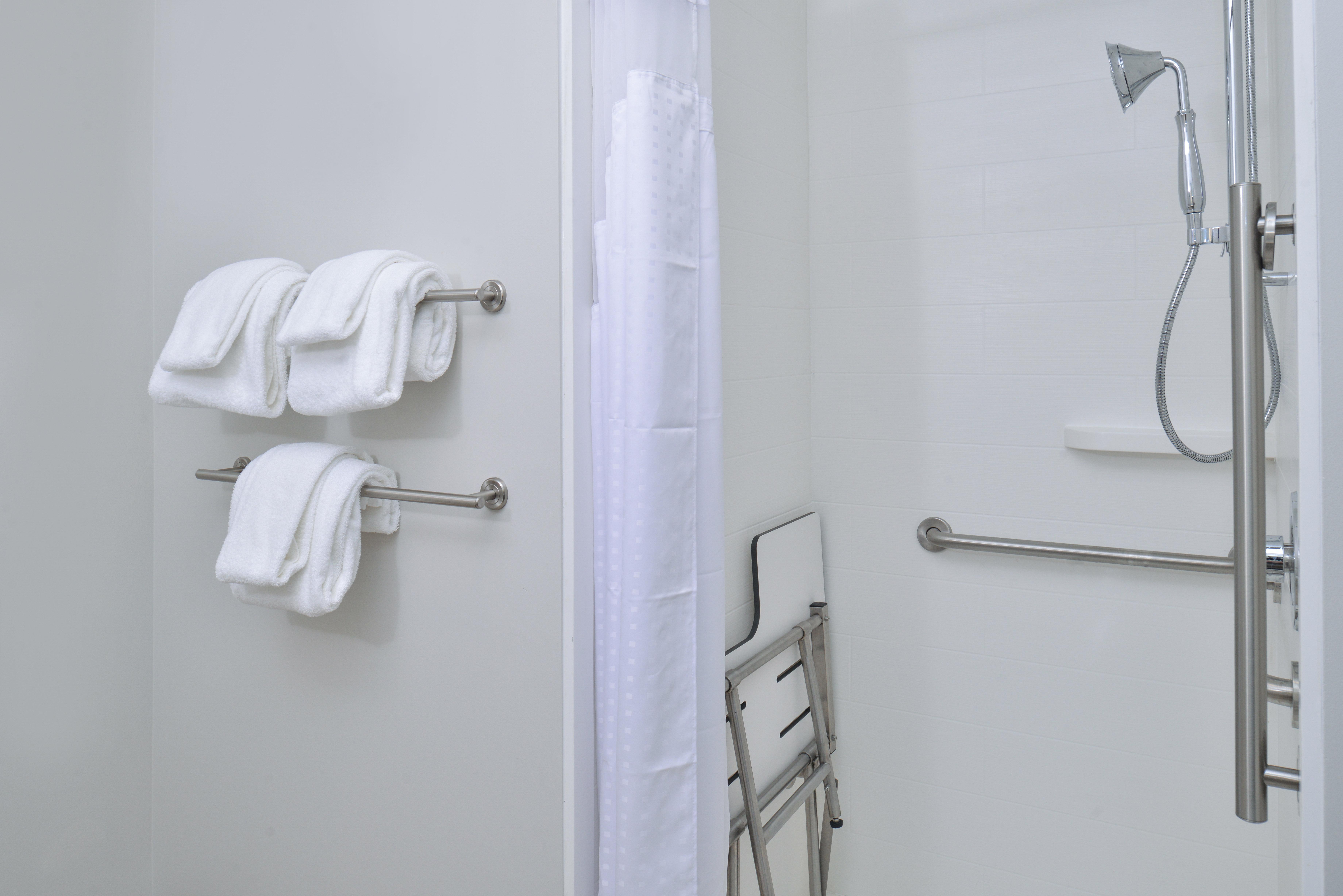 Holiday Inn Express & Suites - Brighton South - Us 23 By Ihg Exteriör bild