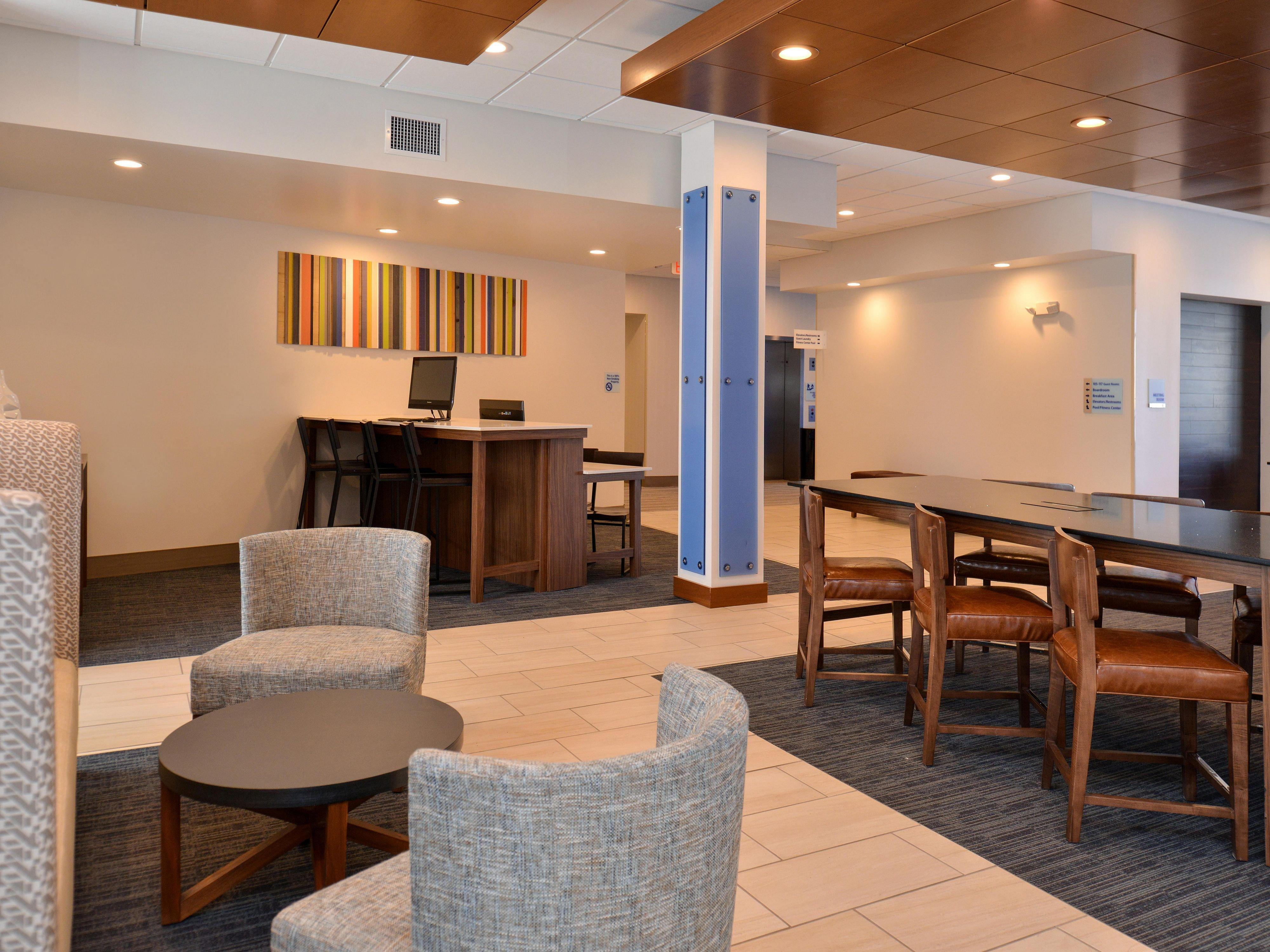 Holiday Inn Express & Suites - Brighton South - Us 23 By Ihg Exteriör bild
